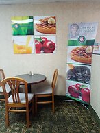 Quality Suites Paducah I-24