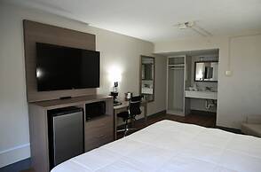 Whaler Inn and Suites