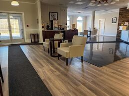 Whaler Inn and Suites