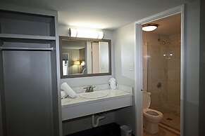 Whaler Inn and Suites