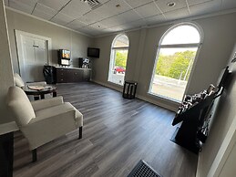 Whaler Inn and Suites