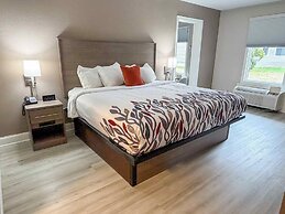 Whaler Inn and Suites