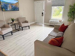 Whaler Inn and Suites