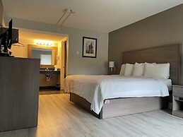 Whaler Inn and Suites