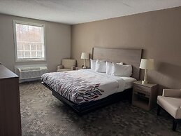 Whaler Inn and Suites
