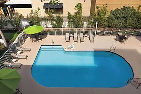 Mai Hana Hotel- Intl Drive, Trademark Collection by Wyndham