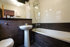 Gomersal Park Hotel