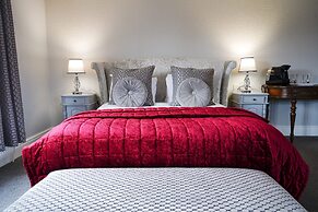 Gomersal Park Hotel