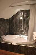 Gomersal Park Hotel