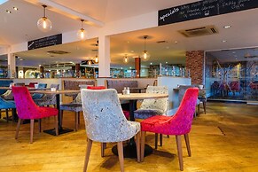 Gomersal Park Hotel