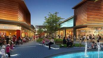 Days Inn & Suites by Wyndham Webster NASA-ClearLake-Houston