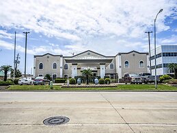 Days Inn & Suites by Wyndham Webster NASA-ClearLake-Houston