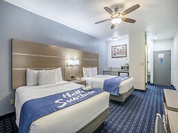 Days Inn & Suites by Wyndham Webster NASA-ClearLake-Houston