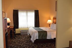 Quality Hotel & Suites At The Falls