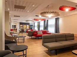 ibis Lyon Est Bron