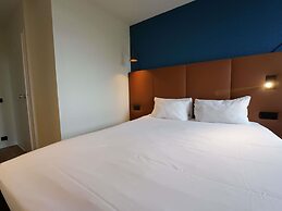 ibis Lyon Est Bron
