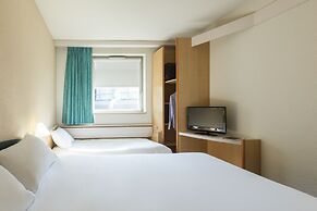 ibis Lyon Est Bron