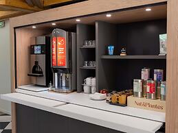 ibis Lyon Est Bron