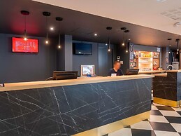 ibis Lyon Est Bron