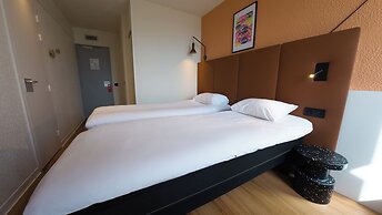 ibis Lyon Est Bron