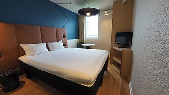 ibis Lyon Est Bron