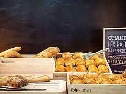 ibis Lyon Est Bron