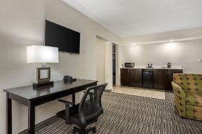 Best Western Plus Jonesboro Inn and Suites