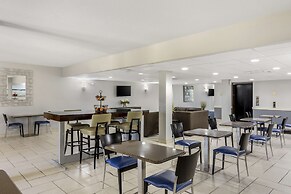 Best Western Plus Jonesboro Inn and Suites