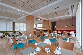 Hotel Madrid Chamartín Affiliated by Meliá