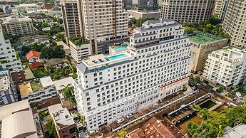 Radisson Hotel Chateau de Bangkok