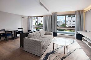 Radisson Hotel Chateau de Bangkok