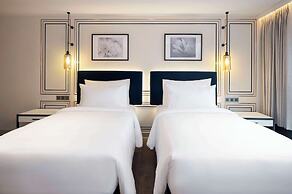 Radisson Hotel Chateau de Bangkok