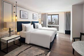 Radisson Hotel Chateau de Bangkok