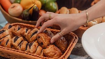 Radisson Hotel Chateau de Bangkok