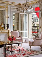 Hôtel Plaza Athénée - Dorchester Collection