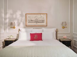 Hôtel Plaza Athénée - Dorchester Collection