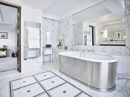Hôtel Plaza Athénée - Dorchester Collection