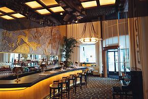 Hôtel Plaza Athénée - Dorchester Collection