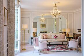 Hôtel Plaza Athénée - Dorchester Collection