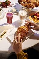 Hôtel Plaza Athénée - Dorchester Collection