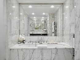 Hôtel Plaza Athénée - Dorchester Collection