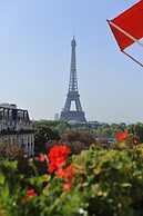 Hôtel Plaza Athénée - Dorchester Collection