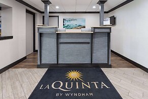 La Quinta Inn by Wyndham Buffalo Airport
