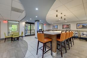 The Alexis Inn & Suites - Nashville Airport