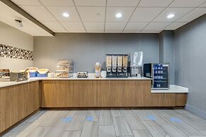 The Alexis Inn & Suites - Nashville Airport