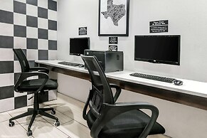 Super 8 by Wyndham Austin University/Downtown Area