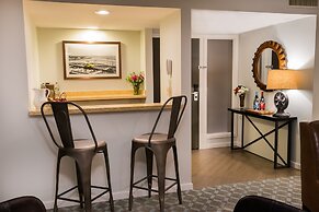 Chaminade Resort & Spa