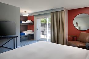 Chaminade Resort & Spa