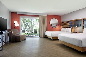 Chaminade Resort & Spa
