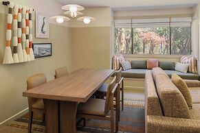 Chaminade Resort & Spa